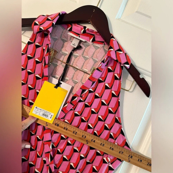NWT DIANE VON FURSTENBERG Target Collared Sleeveless Pink Modern Geo Jumpsuit SM - Picture 9 of 13